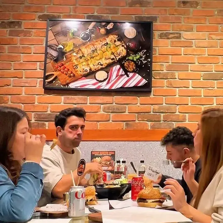 Grill Gate، عکس 5 از اینستاگرام