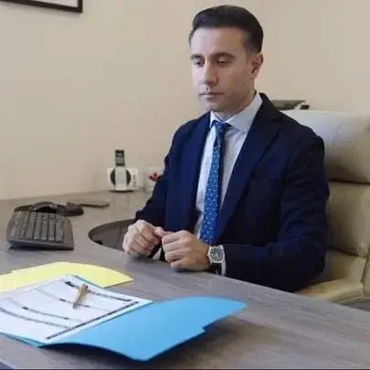 سام عابدی، عکس 5 از اینستاگرام
